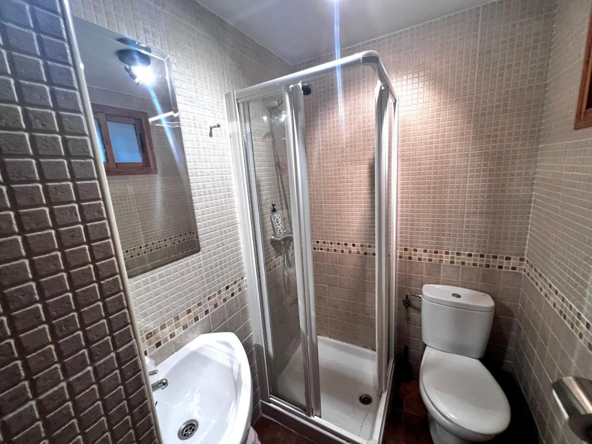 Appartement Destino Deluxe Plaza De Santiago - 3 Hab à Caces Extérieur photo